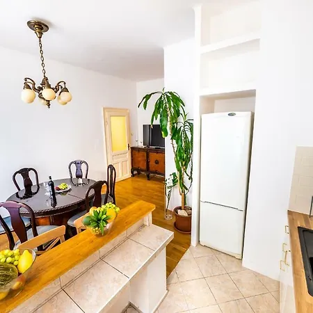 Appartamento Luxurious Kafka Family In Old Town *