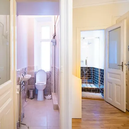 Appartamento Luxurious Kafka Family In Old Town Praga