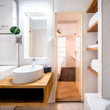 Appartamento Luxurious Kafka Family In Old Town Praga
