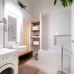 Luxurious Kafka Family In Old Town Appartement